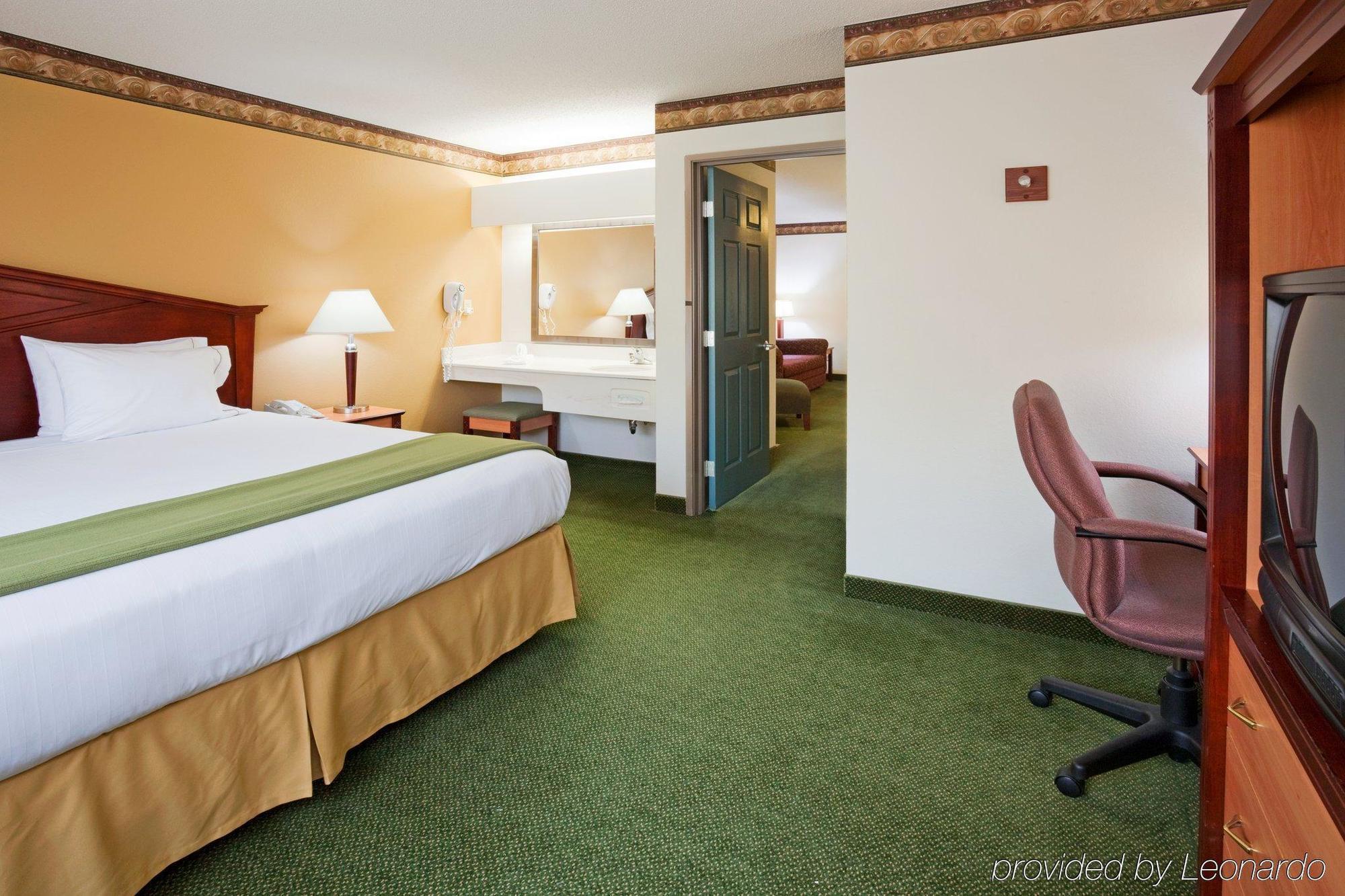 Holiday Inn Express Hotel & Suites Minneapolis-Golden Valley By Ihg Saint Louis Park Rom bilde